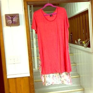 Agnes and Dora Coral and Floral Daydreamer Tunic!